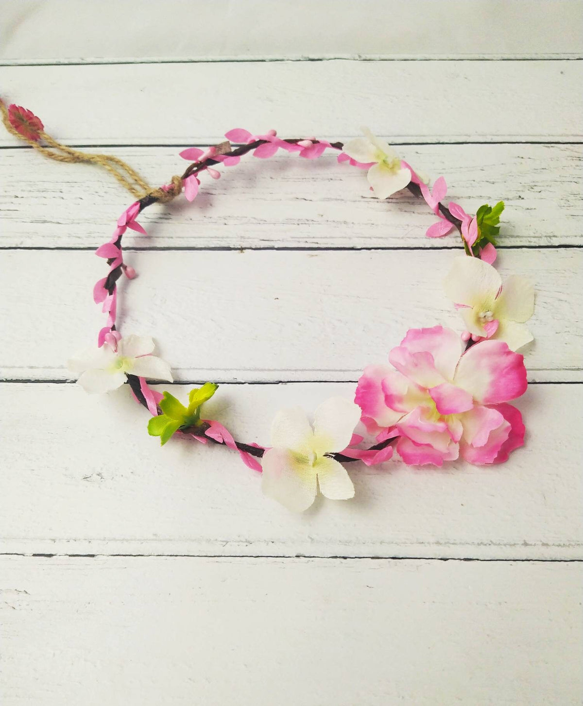 Adjustable flower crown