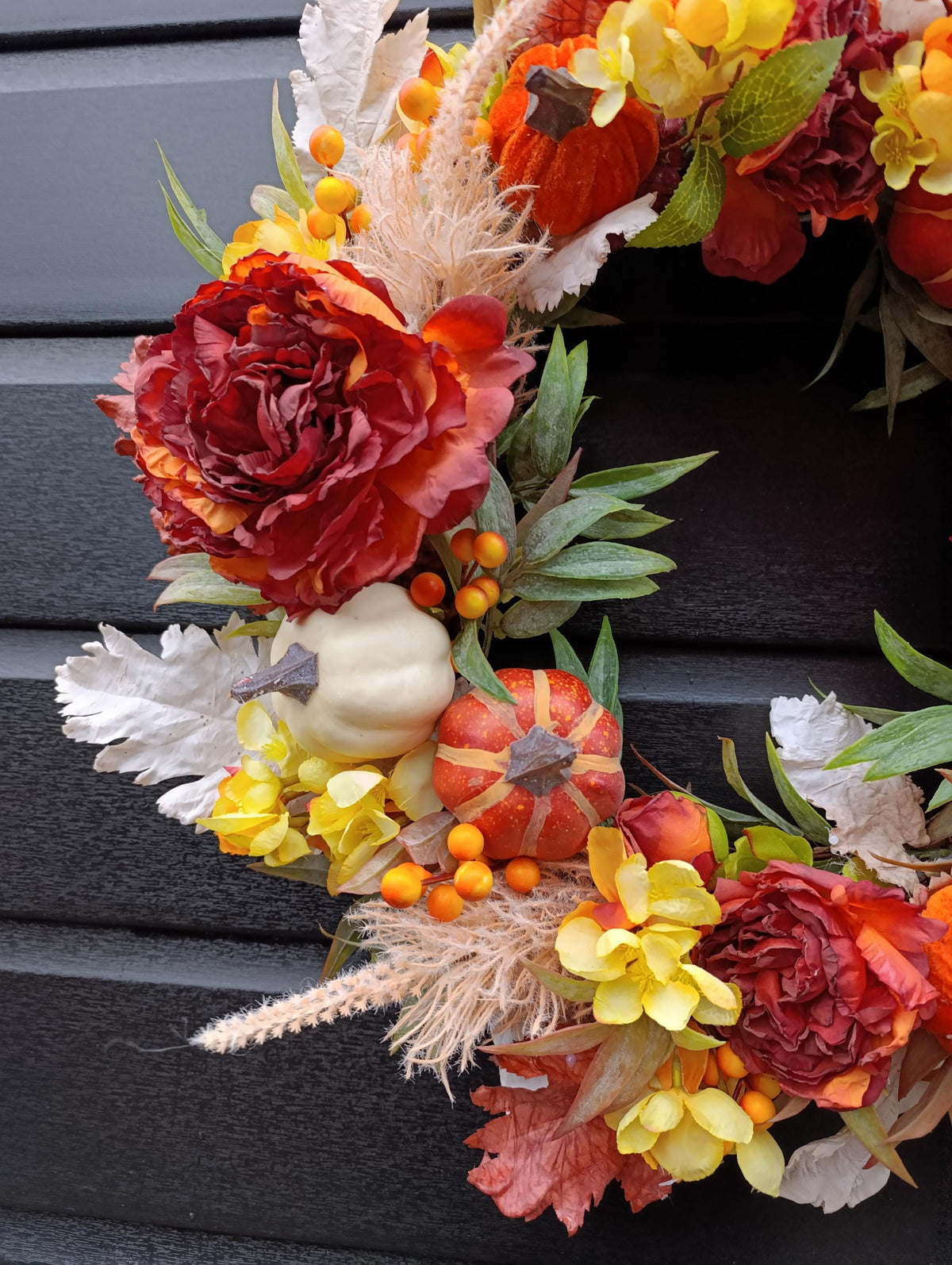 Autumn Grapevine Wreath with Artificial Flowers & Pumpkins – Rustic Handmade Door Decoration in Warm Autumnal Tones (50cm)