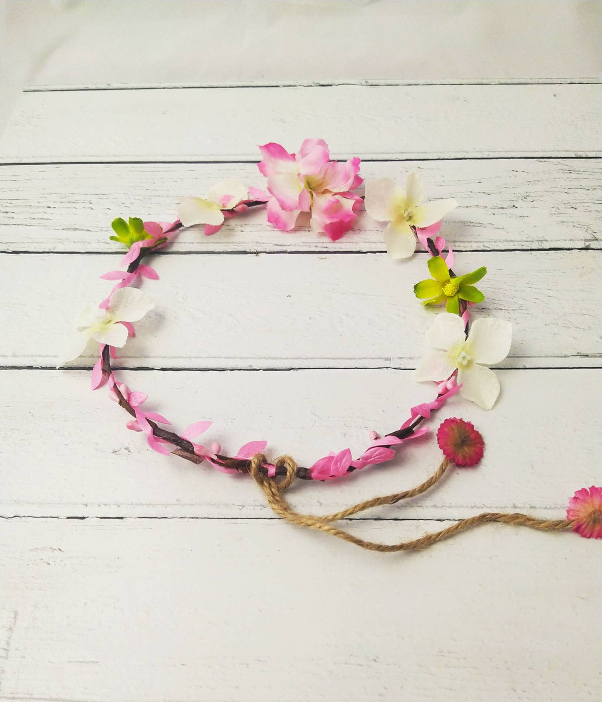 Adjustable flower crown