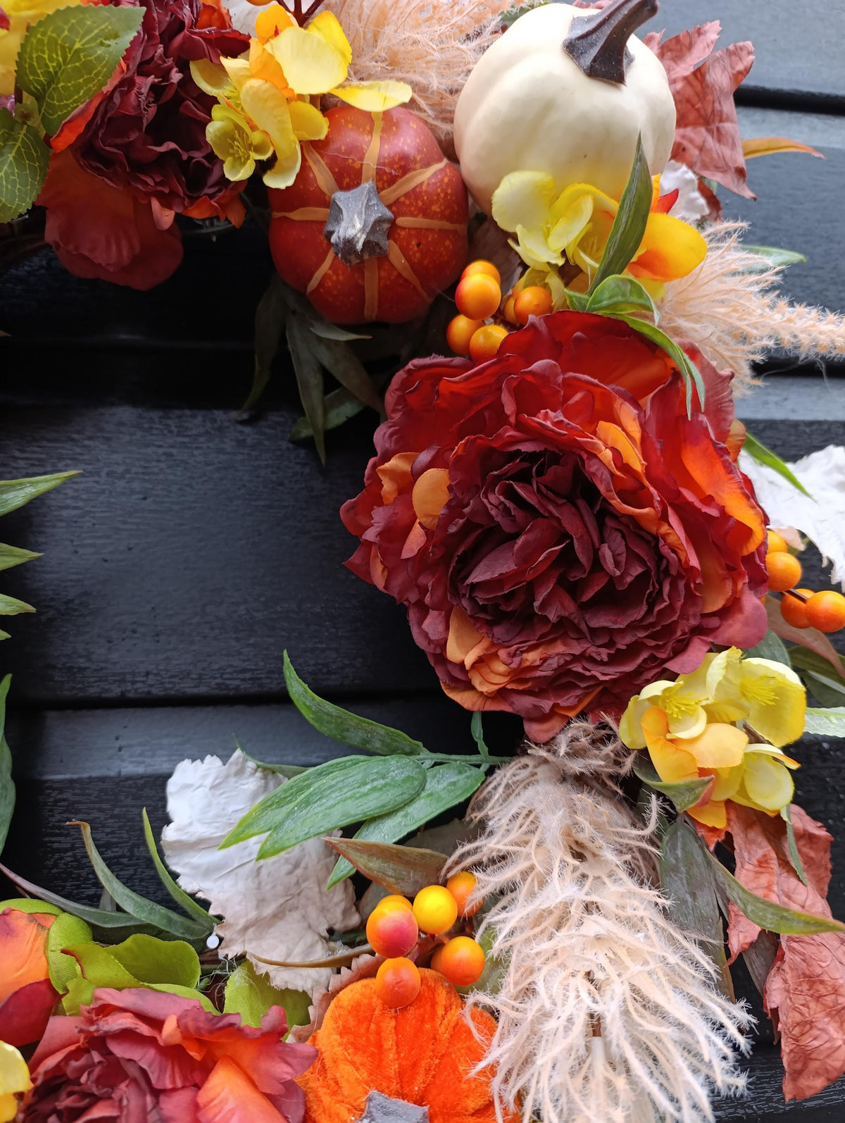 Autumn Grapevine Wreath with Artificial Flowers & Pumpkins – Rustic Handmade Door Decoration in Warm Autumnal Tones (50cm)