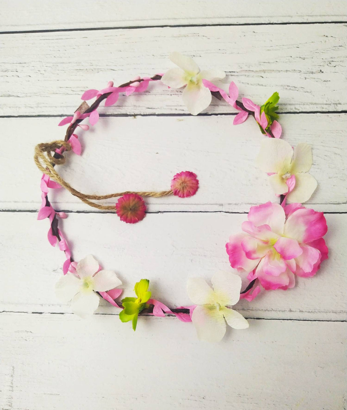 Adjustable flower crown