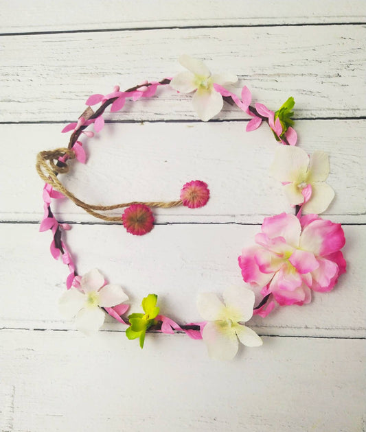 Adjustable flower crown