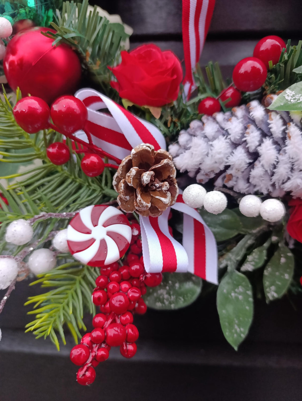 Traditional 60 cm Christmas Wreath with Red Roses, Flocked Pine Cones and Candy Cane Accents
