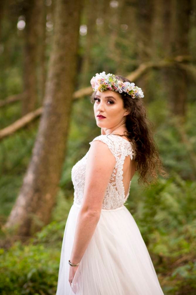Flower crown, pastel coloured, delicate, bridal flowercrown