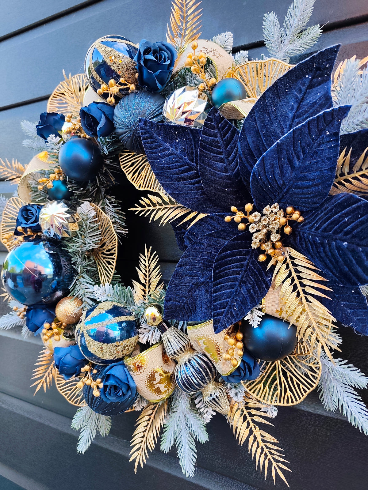 Regal Navy and Gold Christmas Wreath