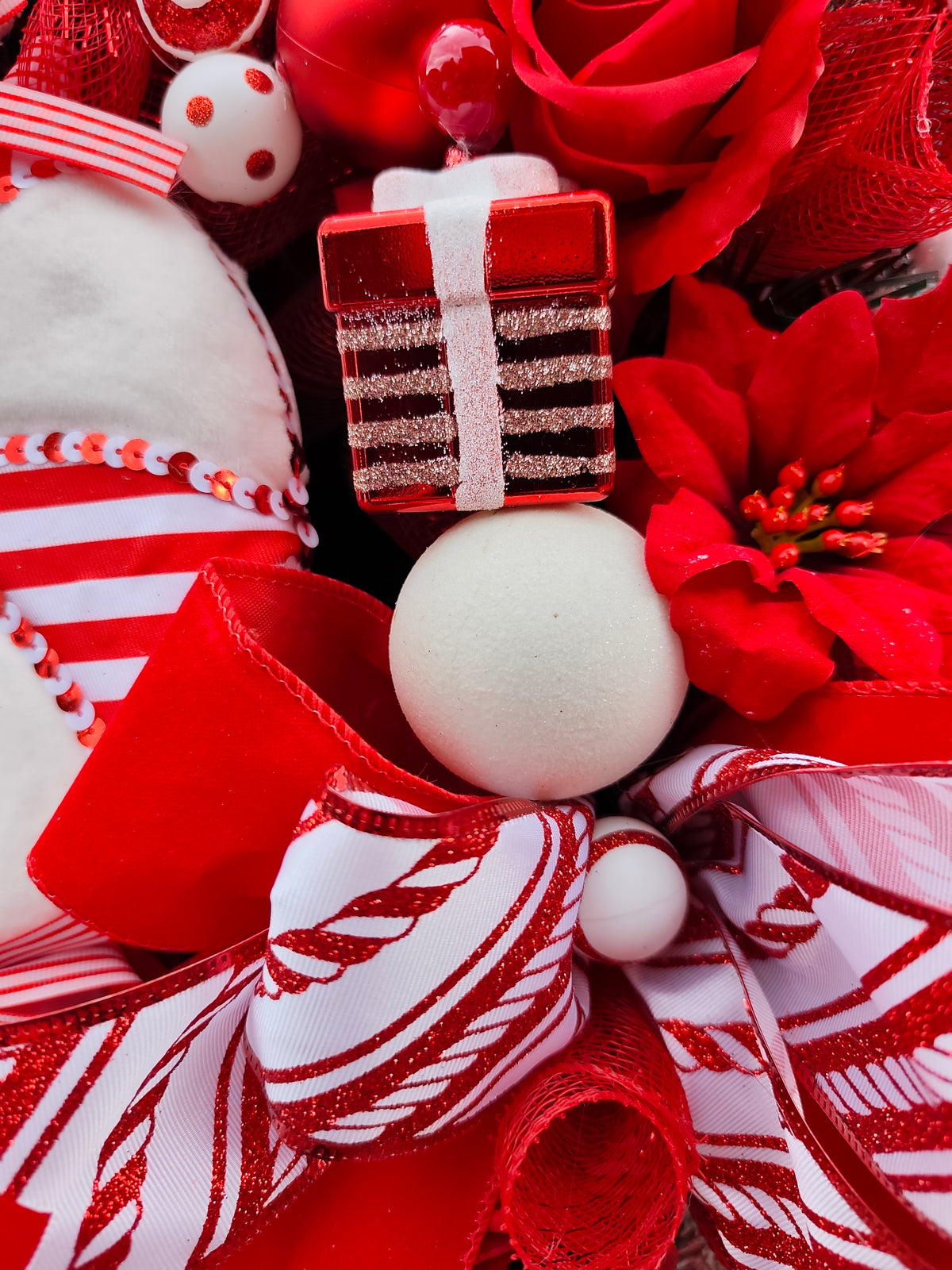 Candy Cane Christmas Wreath