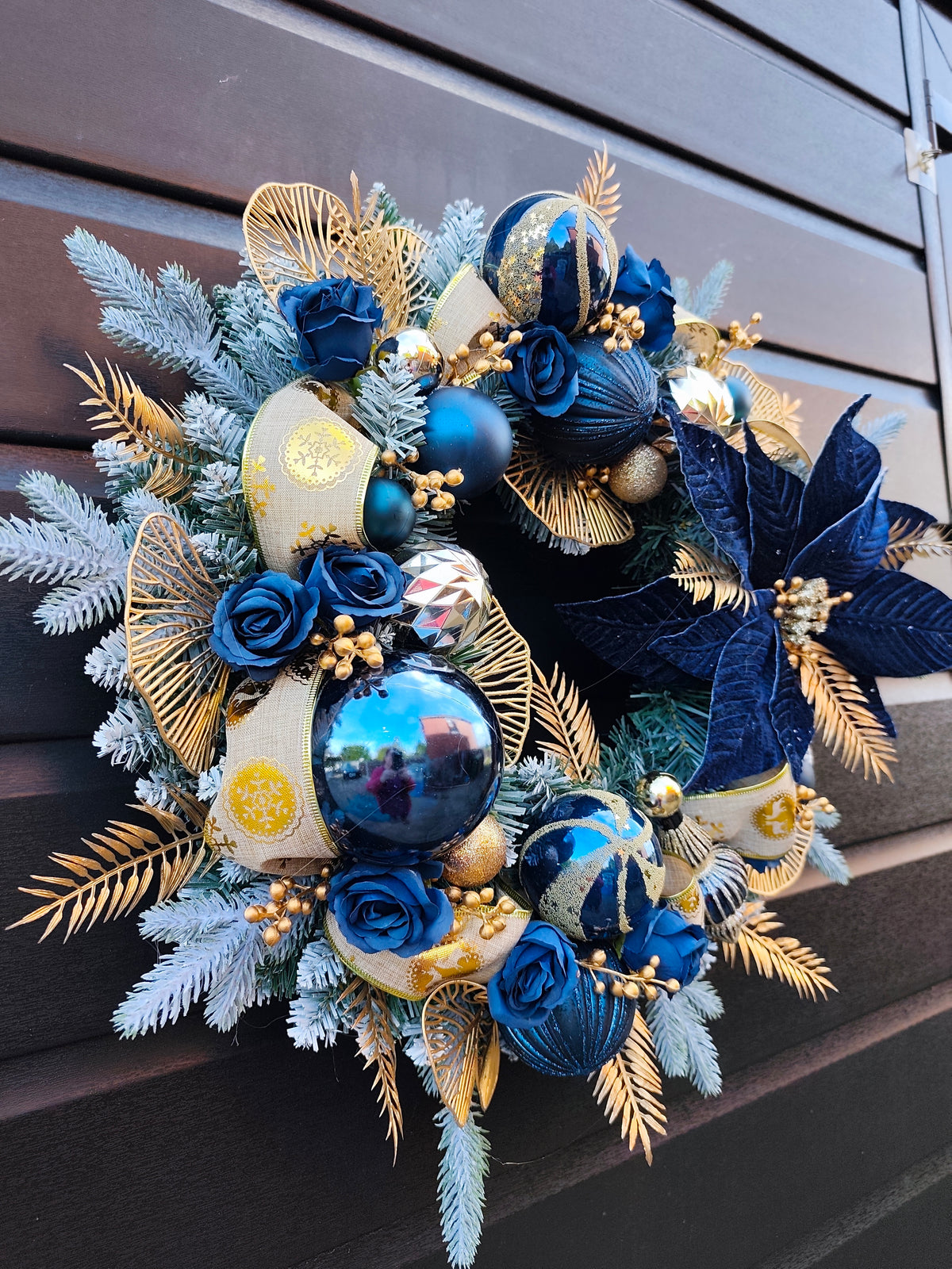 Regal Navy and Gold Christmas Wreath